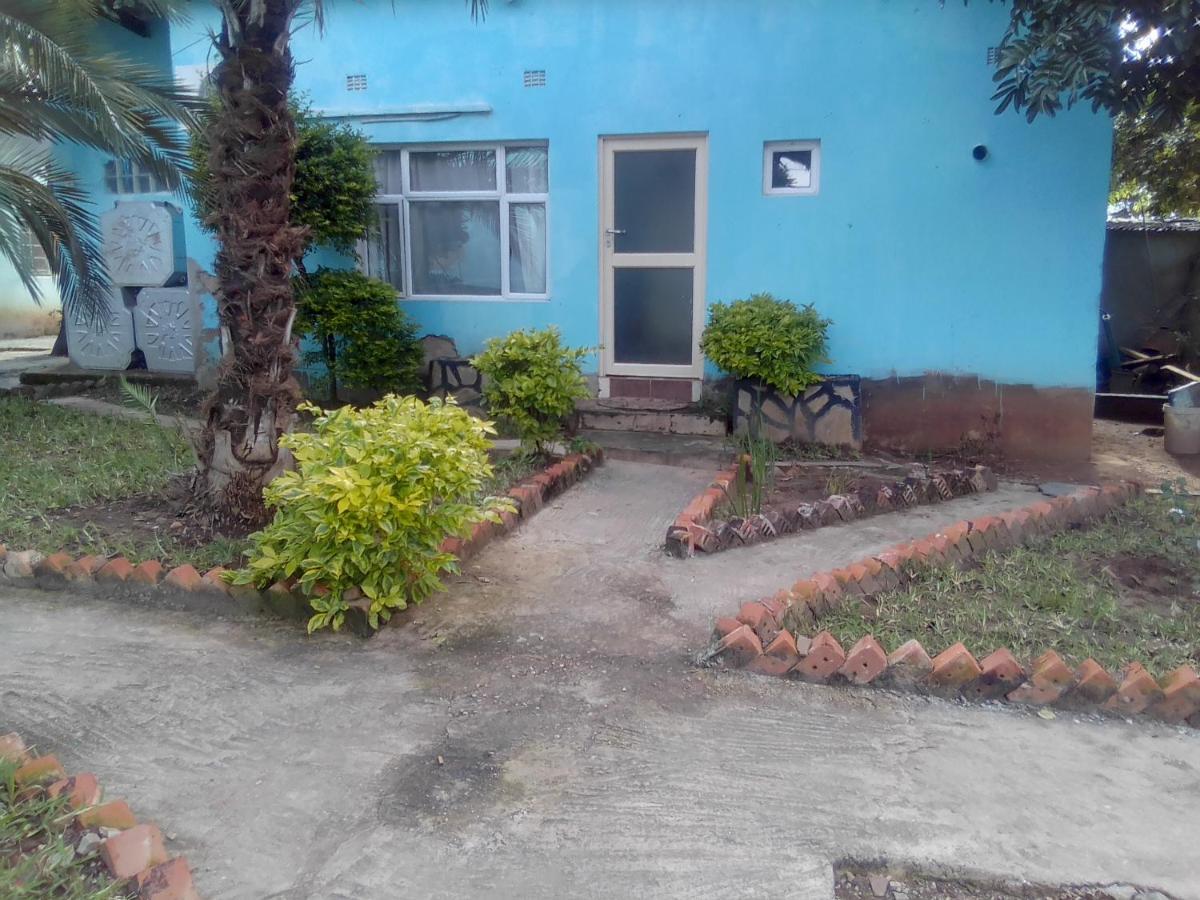 Fish Eagle Backpackers Hostel Lusaka Exterior photo