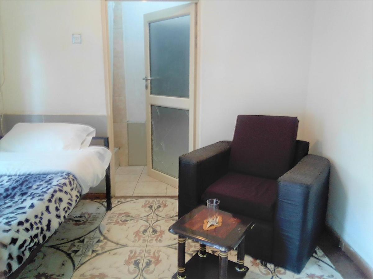 Fish Eagle Backpackers Hostel Lusaka Exterior photo