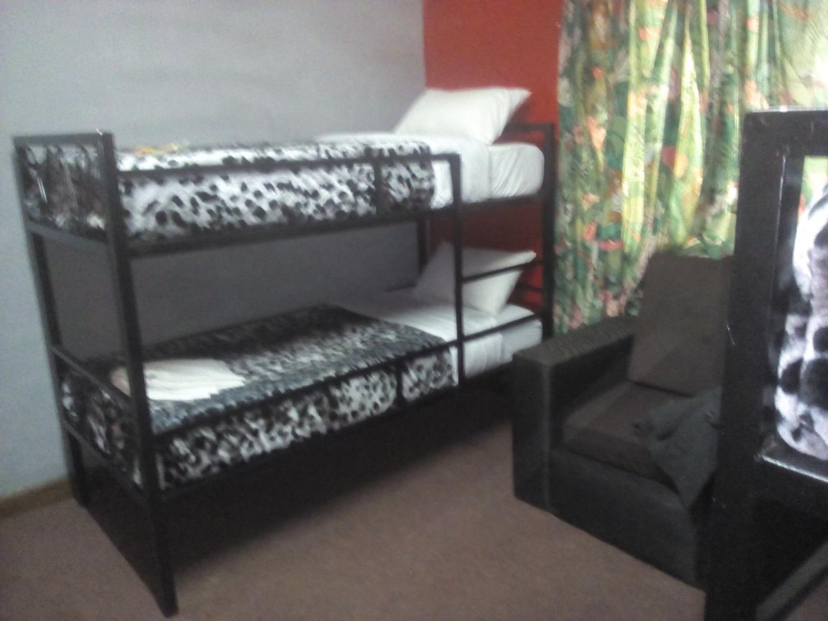 Fish Eagle Backpackers Hostel Lusaka Exterior photo